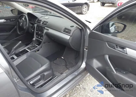 2012 Volkswagen Passat 2.5L Se из США, поврежденный, VIN 1VWBP7A35CC011985